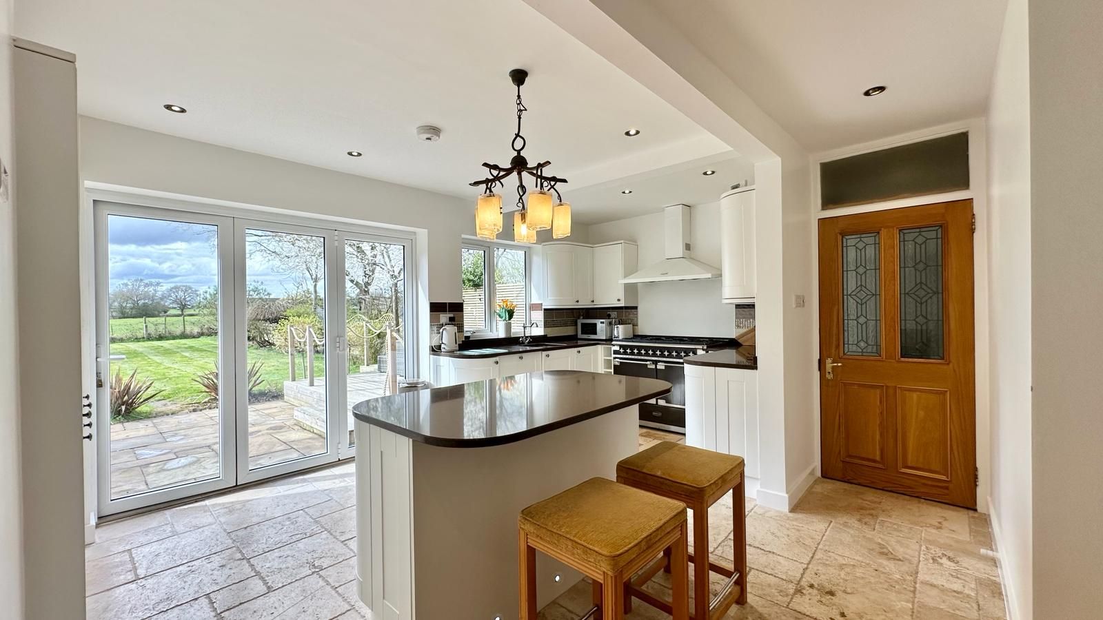 4 bedroom detached bungalow Sold in Coventry - Photograph 6.