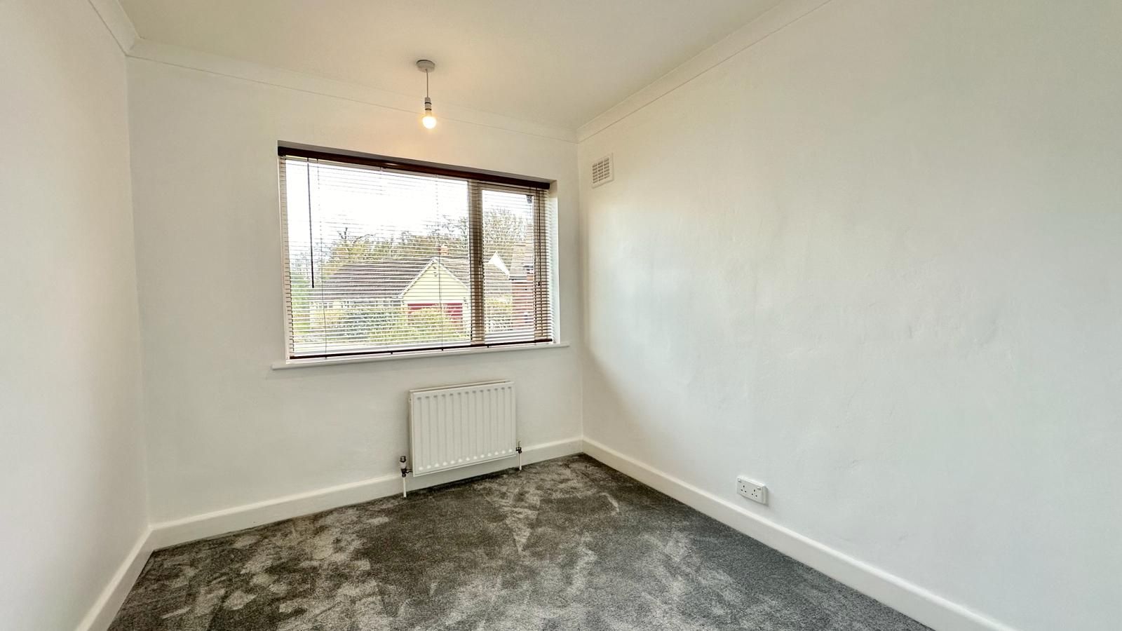 4 bedroom detached bungalow Sold in Coventry - Photograph 18.