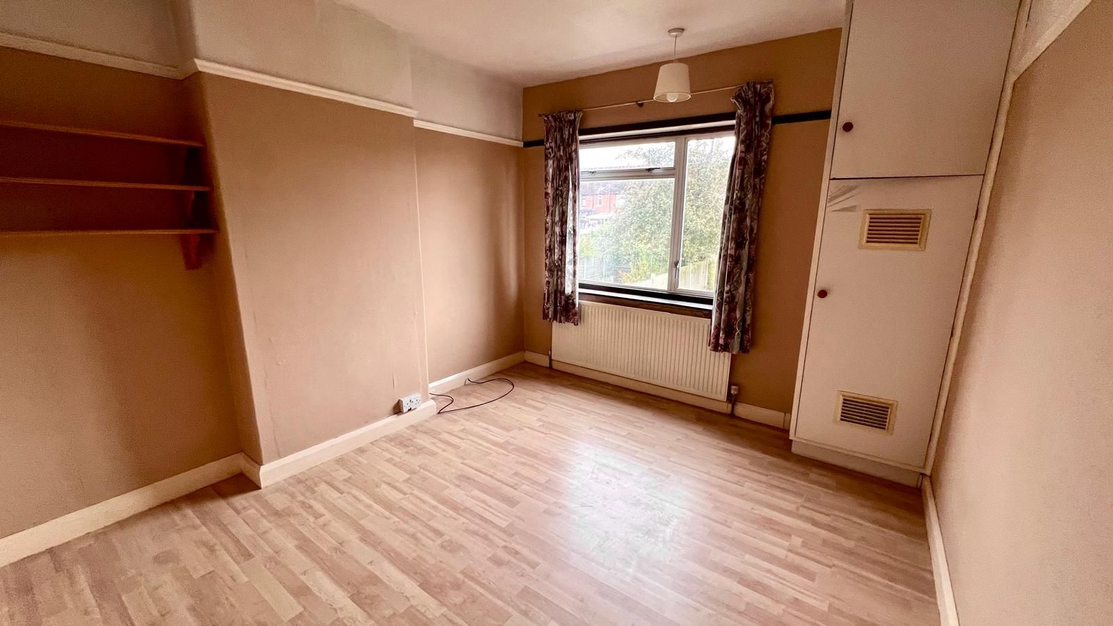3 bedroom end terraced house Sold in Coventry - Photograph 9.