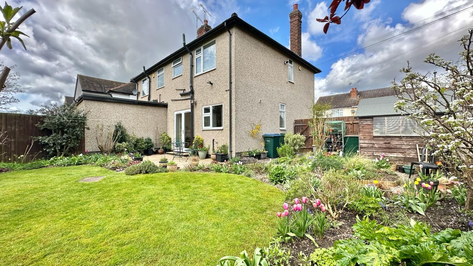 3 bedroom semi-detached house Sold in Coventry - Photograph 11.