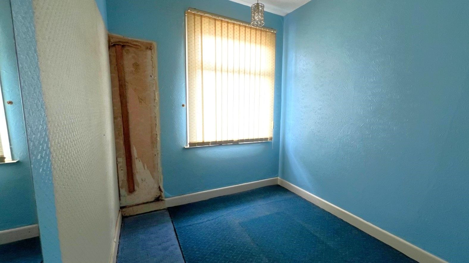 3 bedroom mid terraced house Sold in Coventry - Photograph 10.