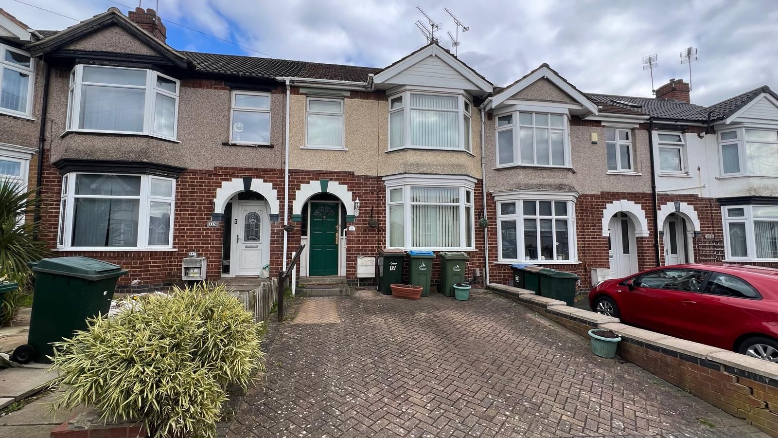 3 bedroom mid terraced house Sold in Coventry - Photograph 1.