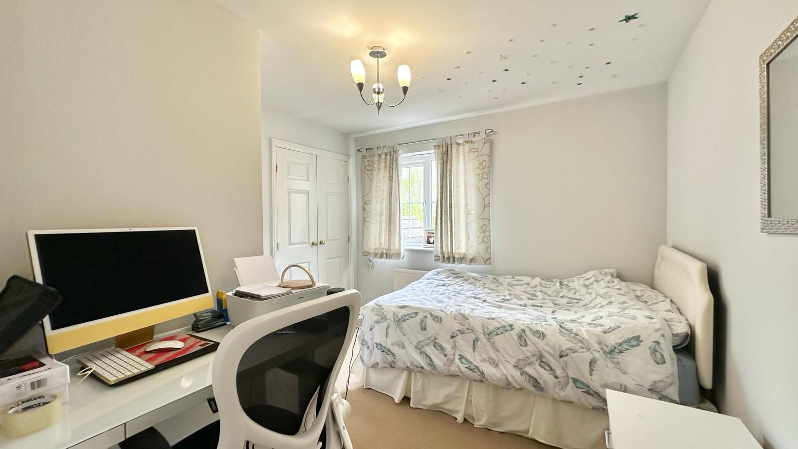 5 bedroom detached house Sold in Coventry - Photograph 21.
