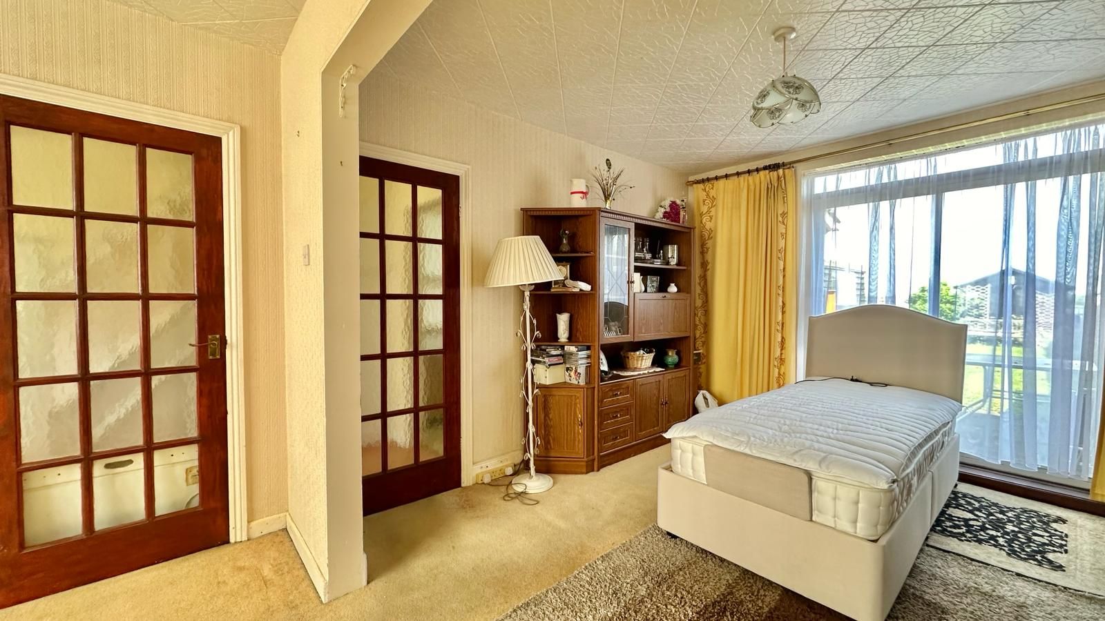 3 bedroom mid terraced house Sold in Coventry - Photograph 7.