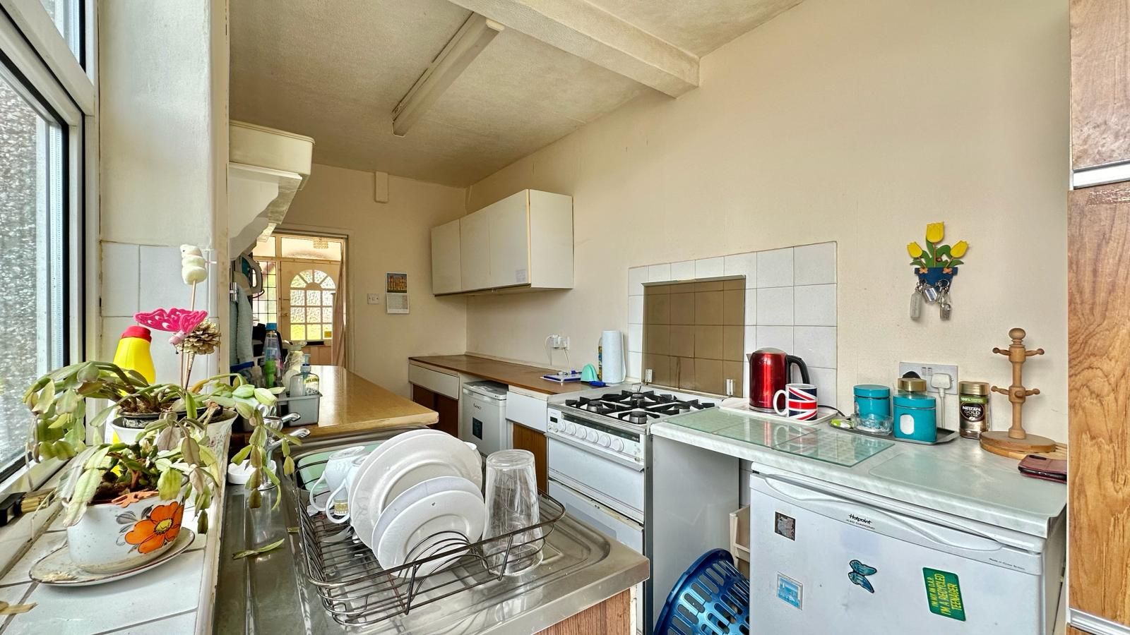3 bedroom mid terraced house Sold in Coventry - Photograph 3.