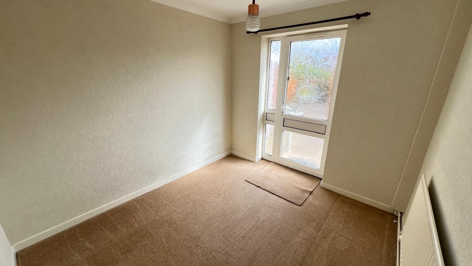 2 bedroom semi-detached bungalow Sold in Coventry - Photograph 9.