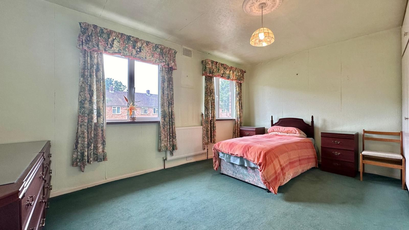 3 bedroom semi-detached house Sold in Coventry - Photograph 8.