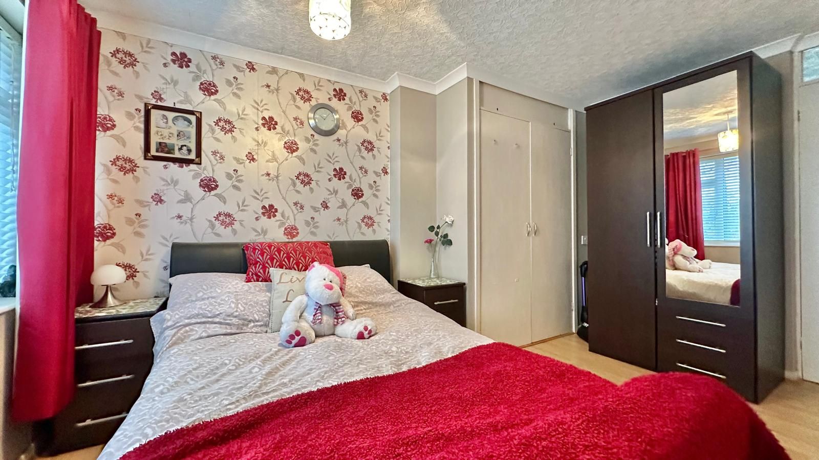 3 bedroom end terraced house Sold in Coventry - Photograph 13.