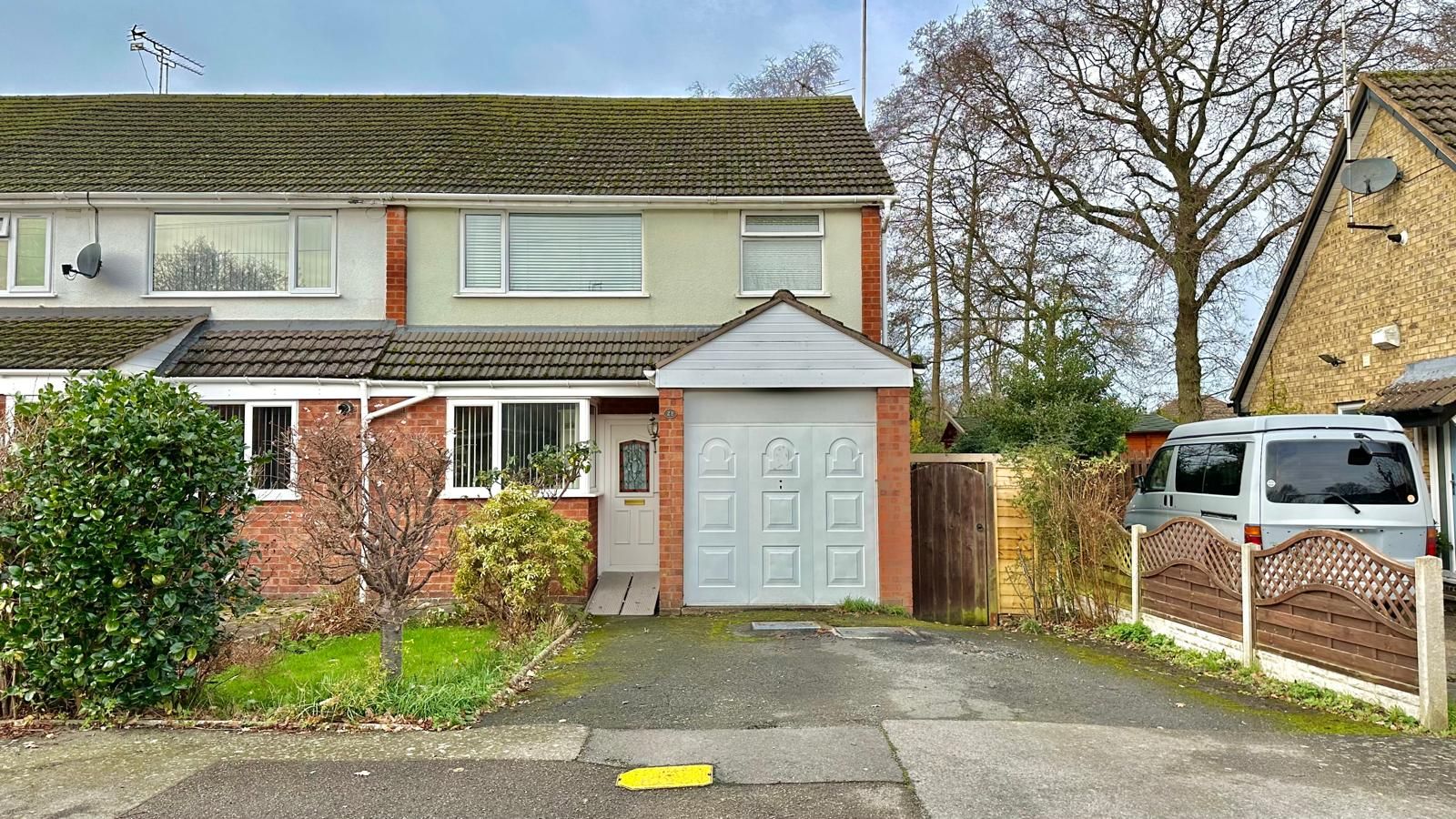 3 bedroom end terraced house Sold in Coventry - Photograph 1.