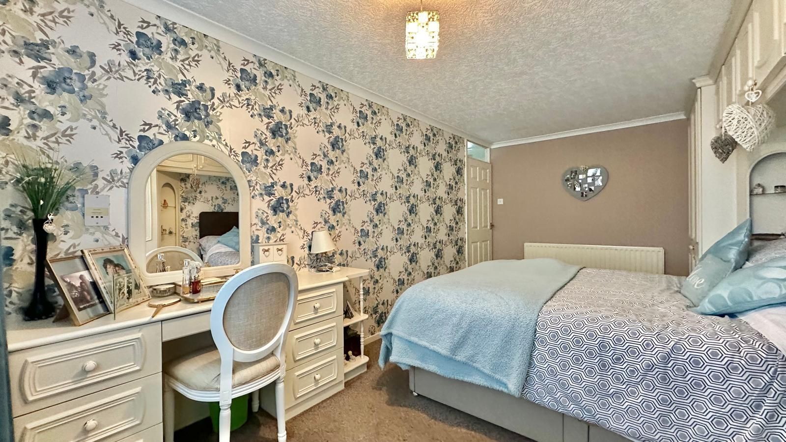 3 bedroom end terraced house Sold in Coventry - Photograph 11.