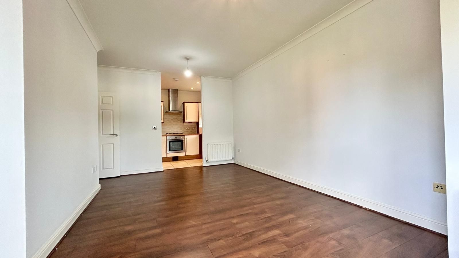 2 bedroom apartment flat/apartment Sold in Coventry - Photograph 6.