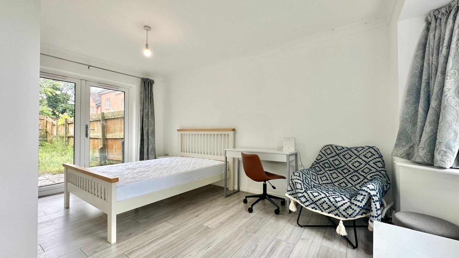 1 bedroom shared house To Let in Coventry - Photograph 9.