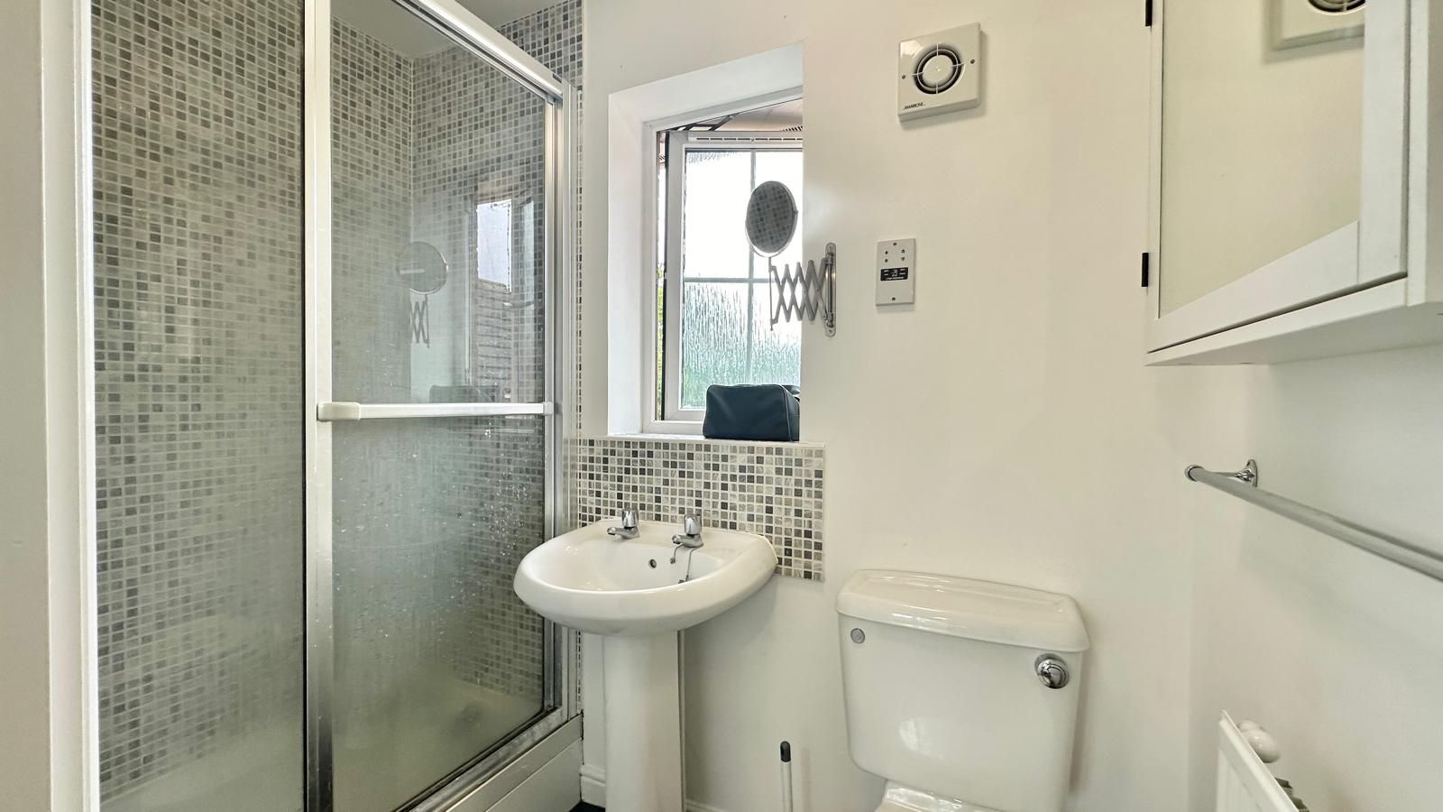 1 bedroom shared house To Let in Coventry - Photograph 8.
