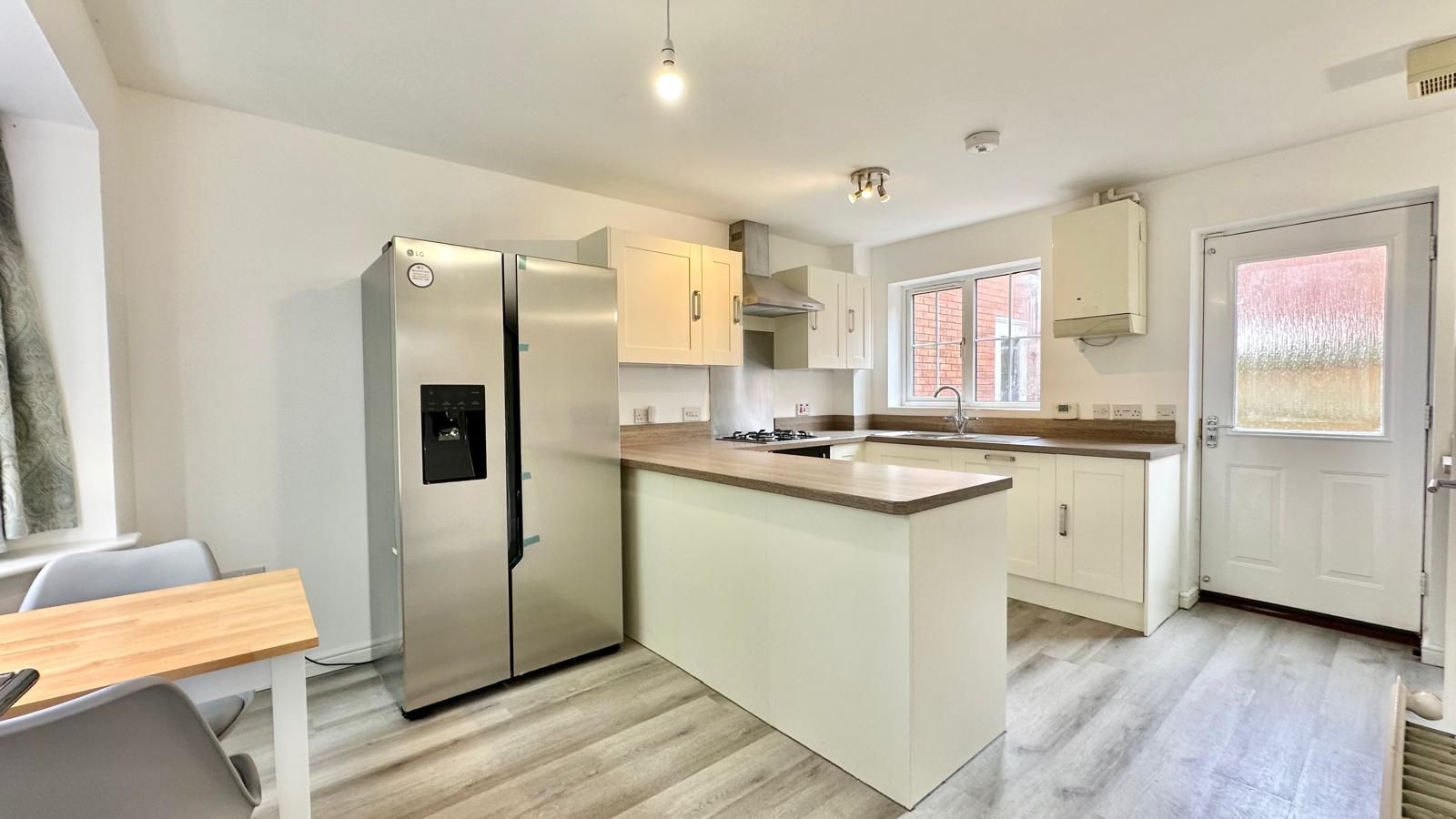 1 bedroom shared house To Let in Coventry - Photograph 3.