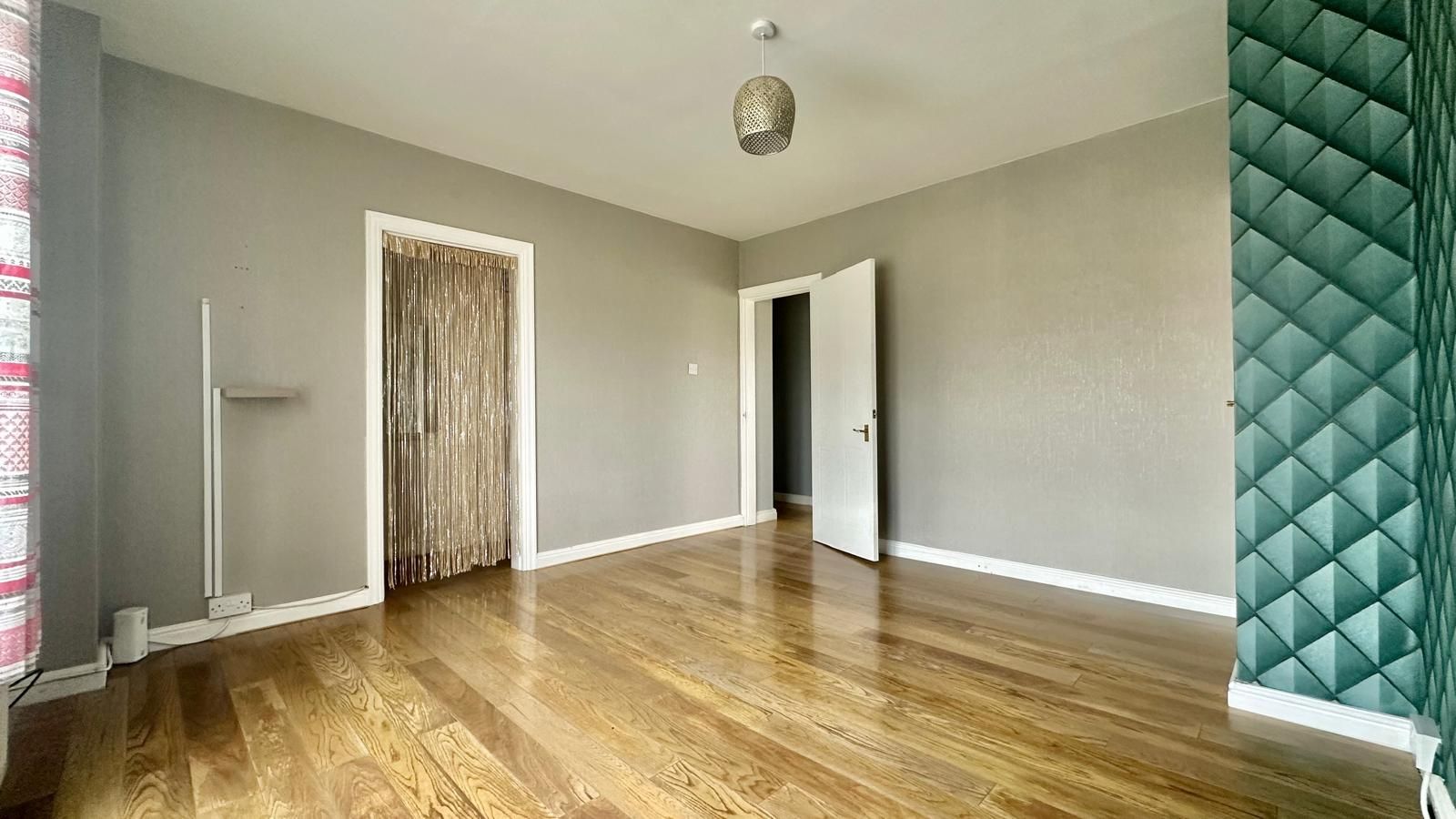 2 bedroom end terraced house Sold in Coventry - Photograph 7.