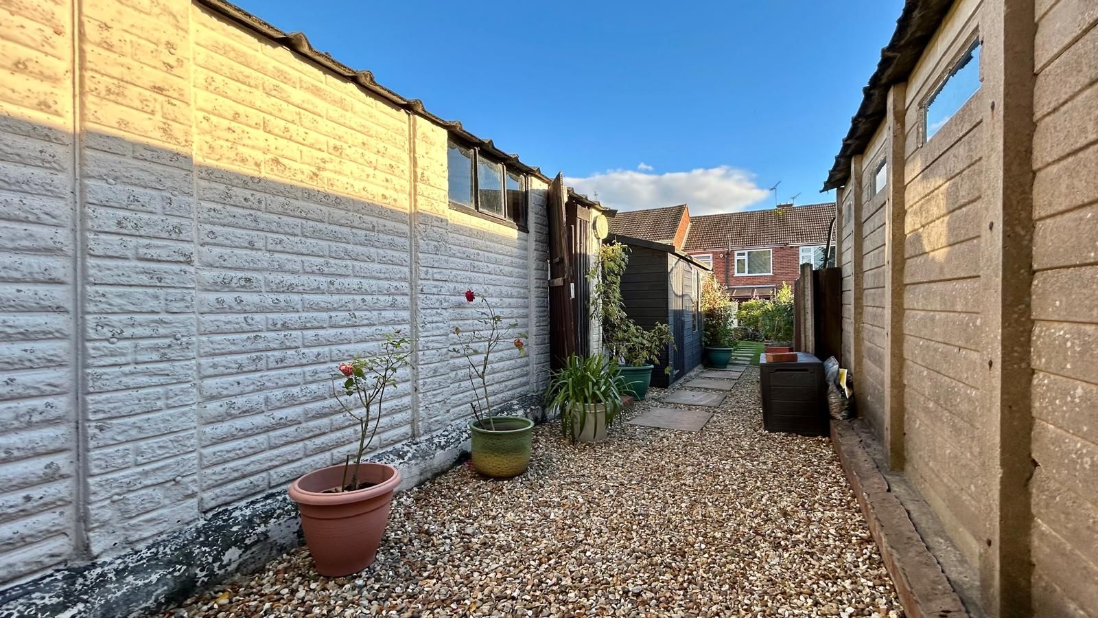 3 bedroom mid terraced house Sold in Coventry - Photograph 18.