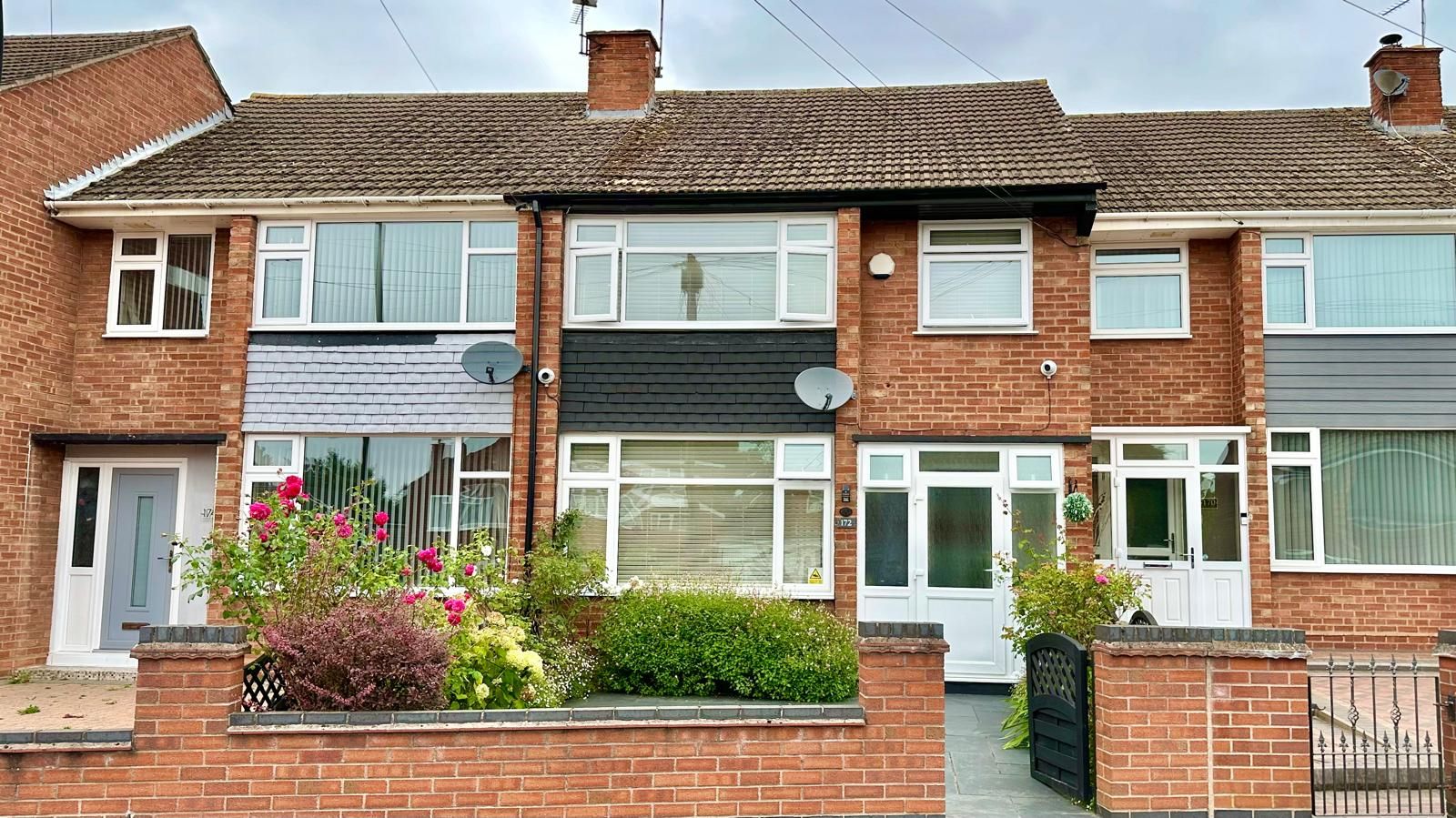 3 bedroom mid terraced house Sold in Coventry - Photograph 1.