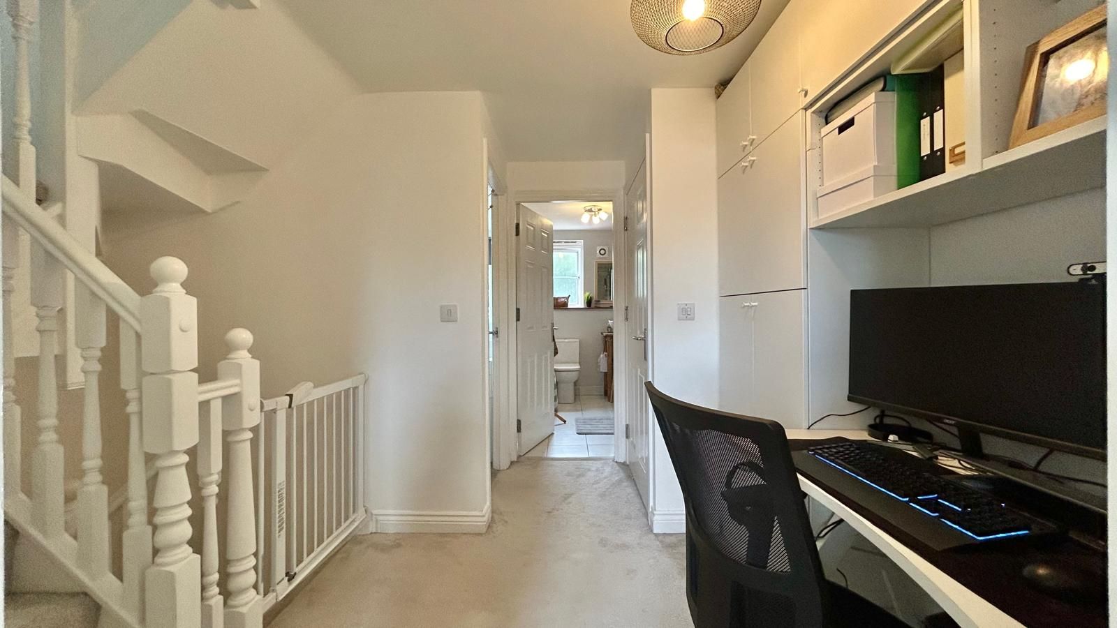 3 bedroom town house Sold in Coventry - Photograph 18.