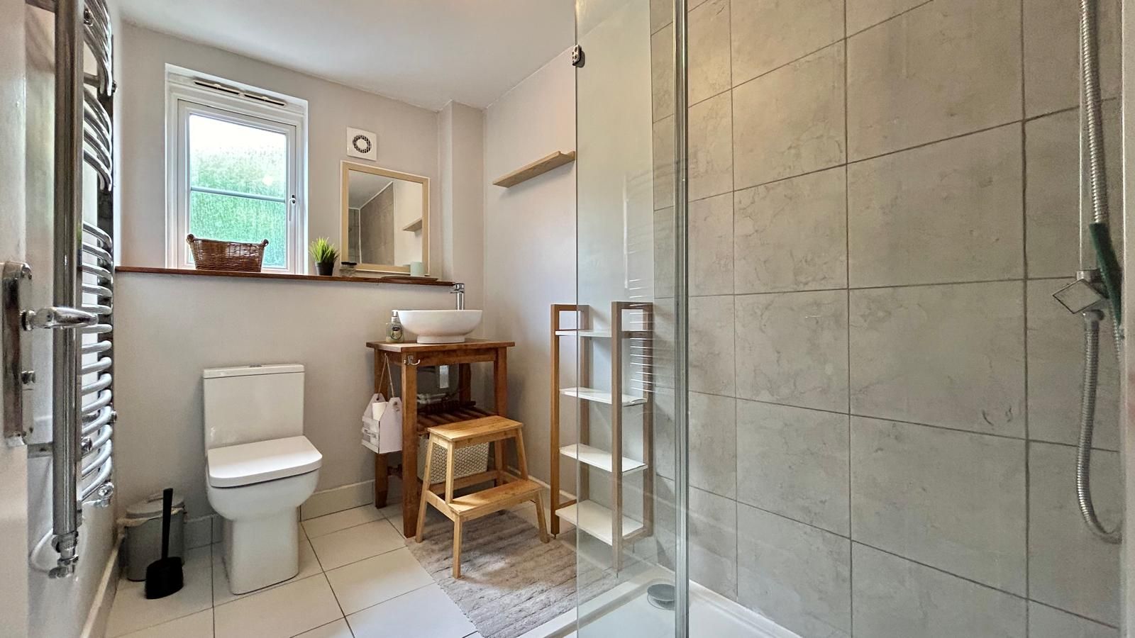 3 bedroom town house Sold in Coventry - Photograph 15.