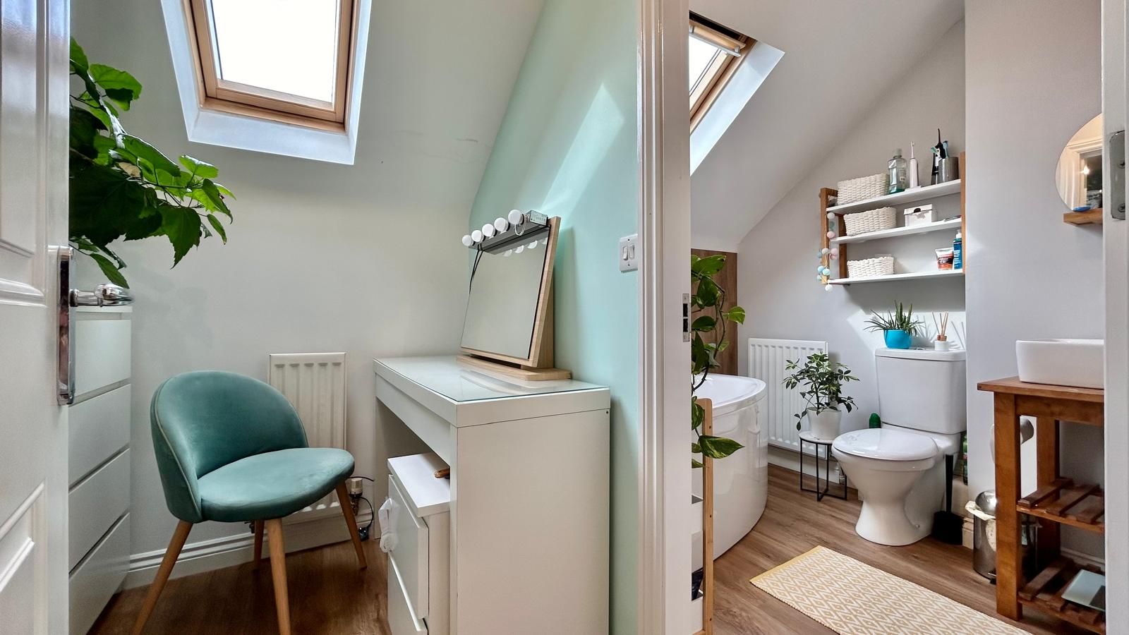 3 bedroom town house Sold in Coventry - Photograph 9.