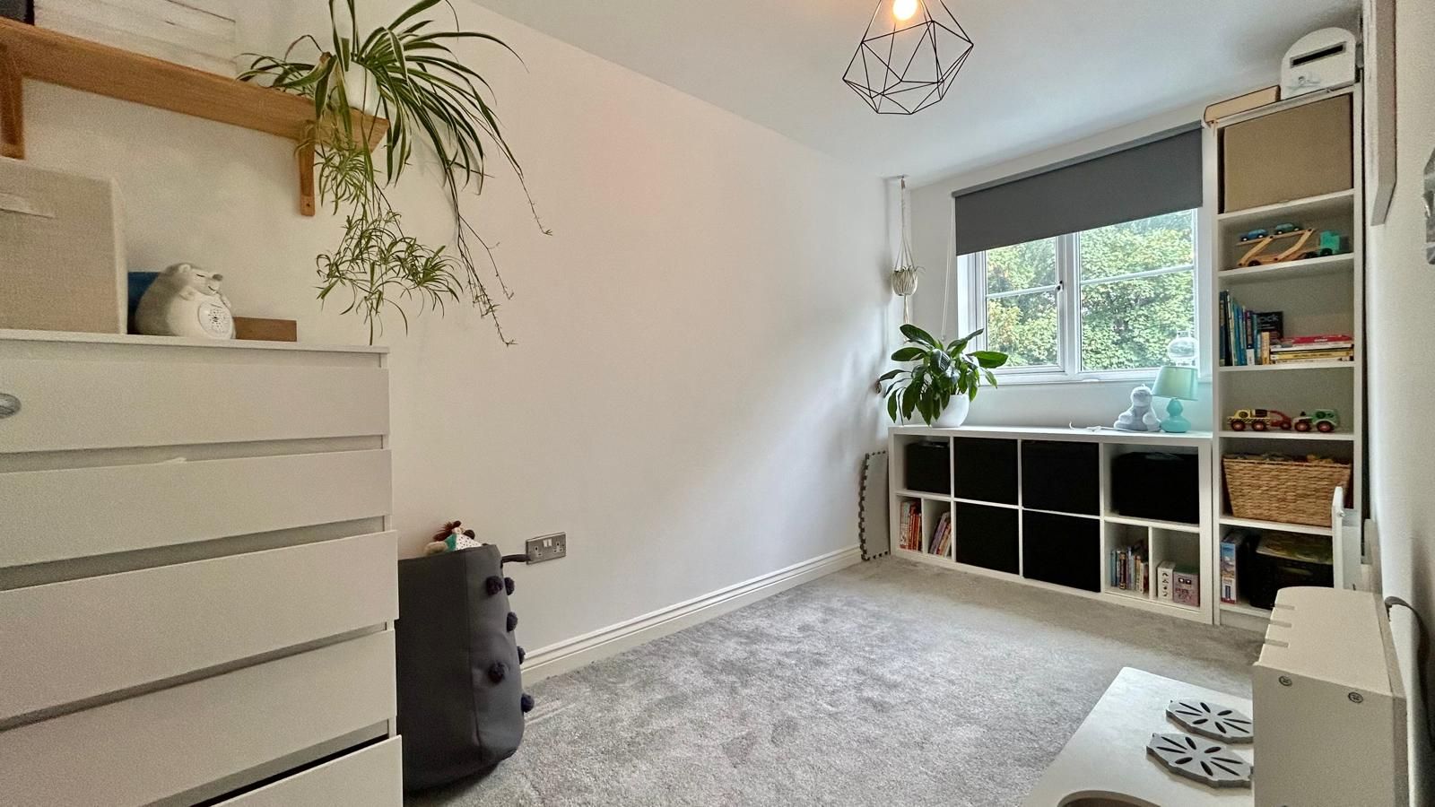 3 bedroom town house Sold in Coventry - Photograph 17.
