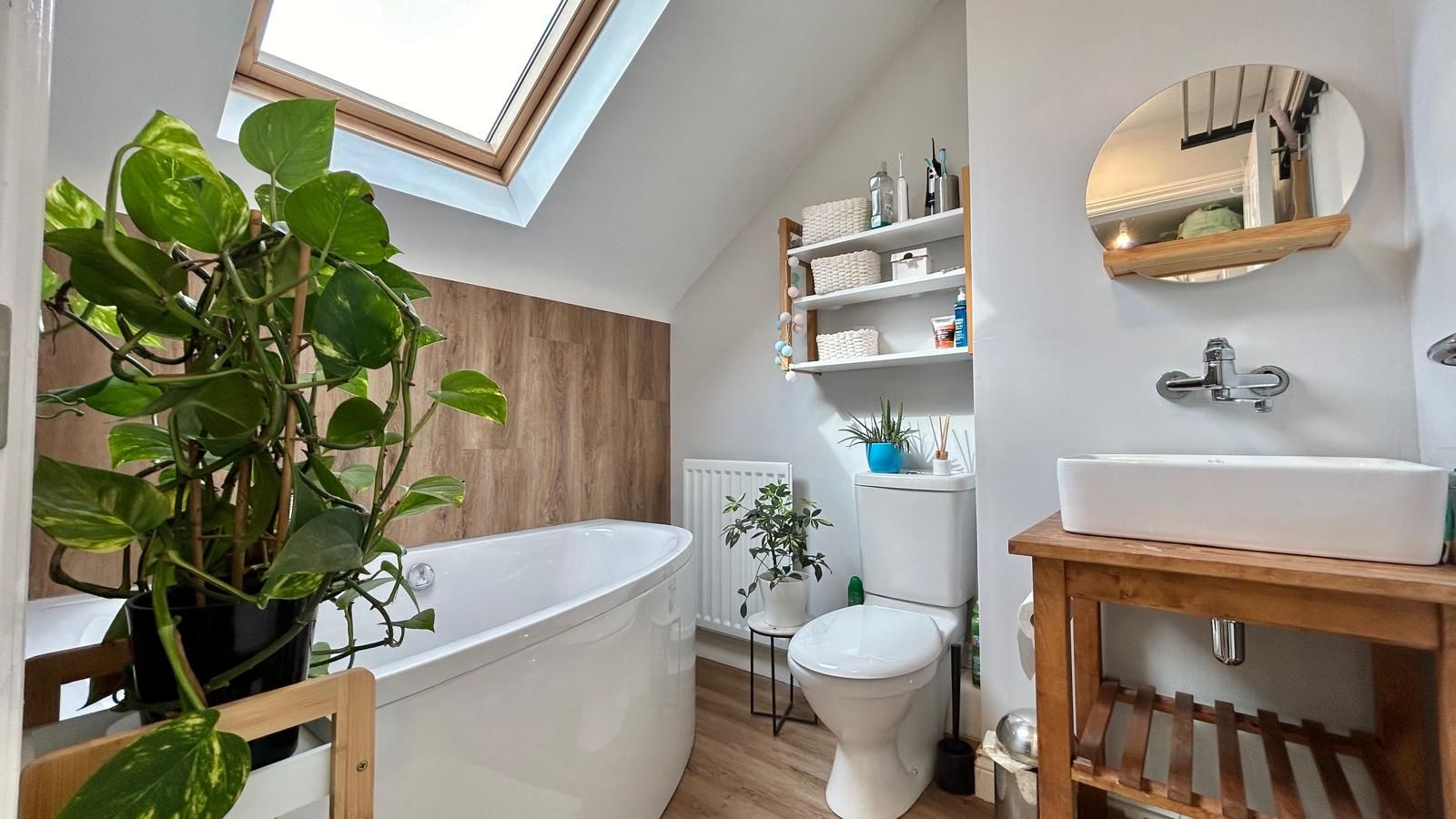 3 bedroom town house Sold in Coventry - Photograph 11.