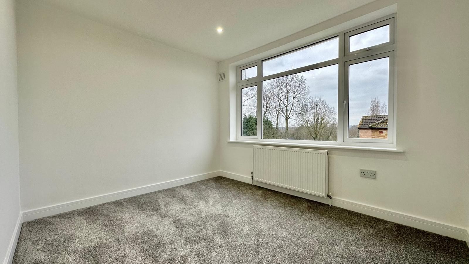 3 bedroom semi-detached house Sold in Coventry - Photograph 1.