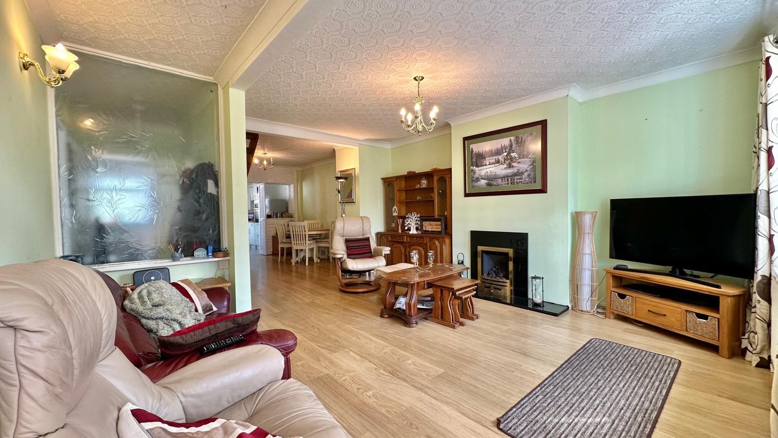 3 bedroom semi-detached bungalow Sold in Coventry - Photograph 4.