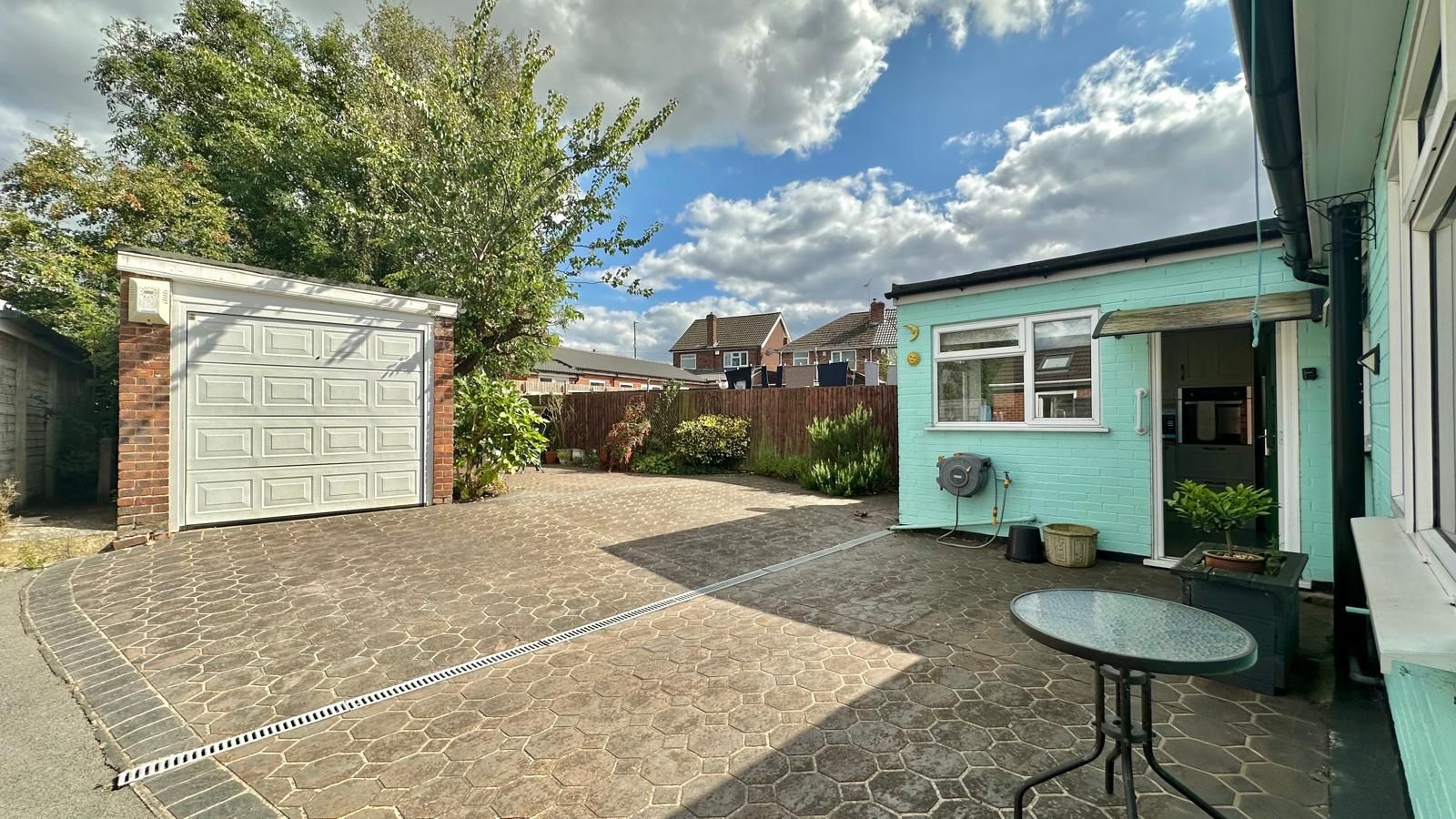 3 bedroom semi-detached bungalow Sold in Coventry - Photograph 17.