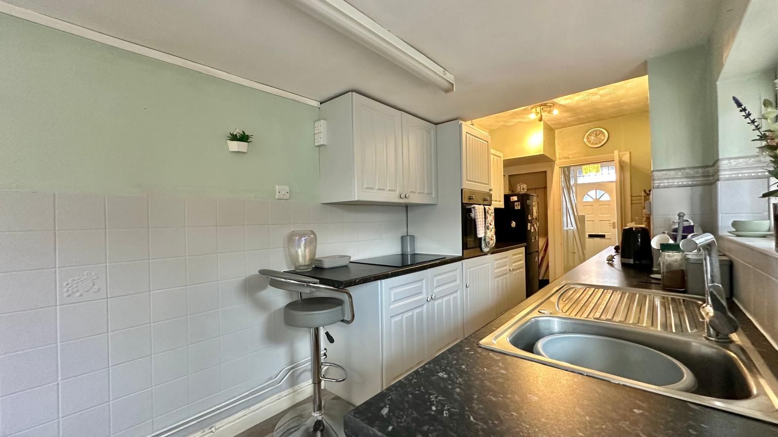 3 bedroom mid terraced house Sold in Coventry - Photograph 4.