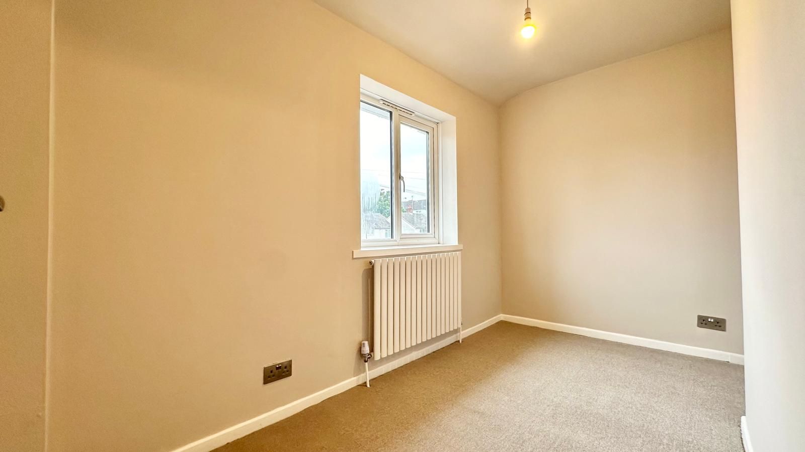 3 bedroom mid terraced house Sold in Coventry - Photograph 11.