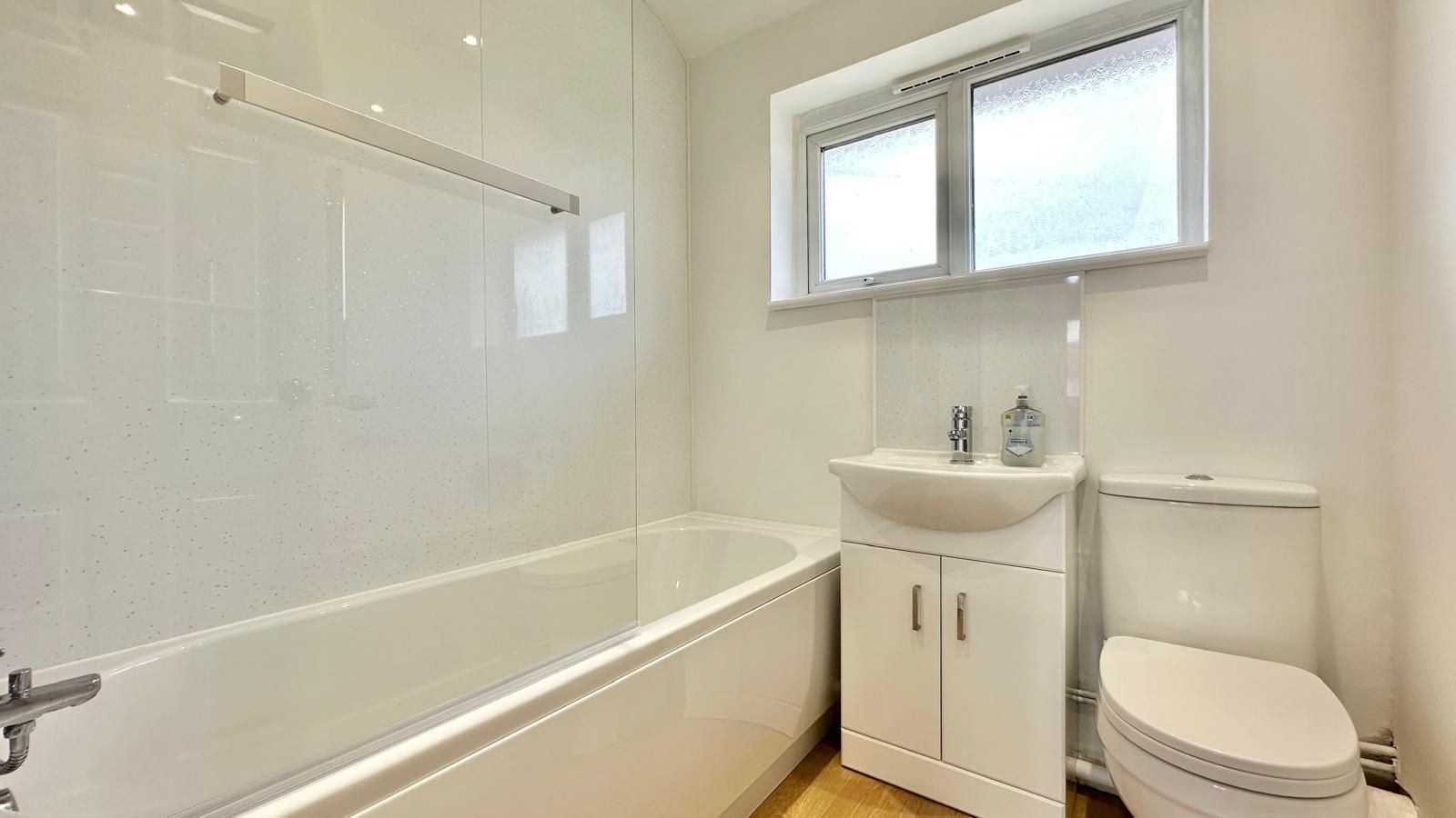 3 bedroom mid terraced house Sold in Coventry - Photograph 13.