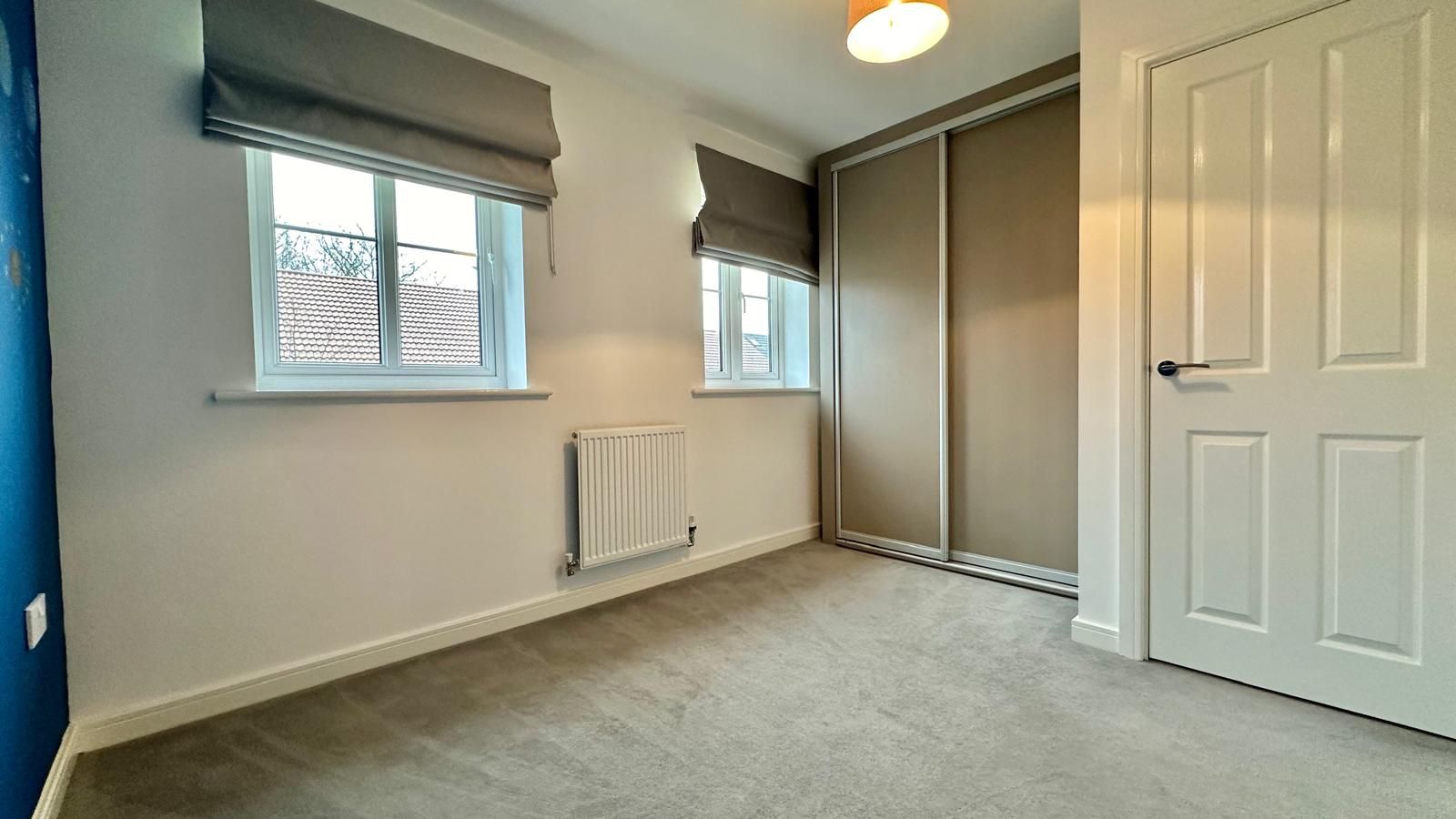 2 bedroom mid terraced house Let in Coventry - Photograph 13.