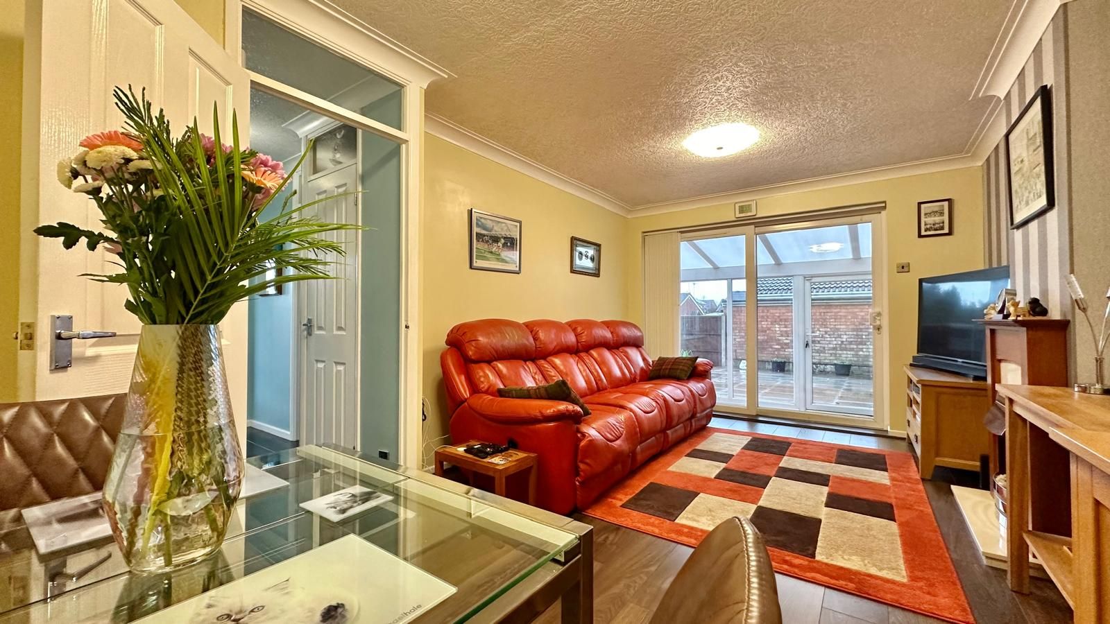 2 bedroom detached bungalow Sold in Coventry - Photograph 7.