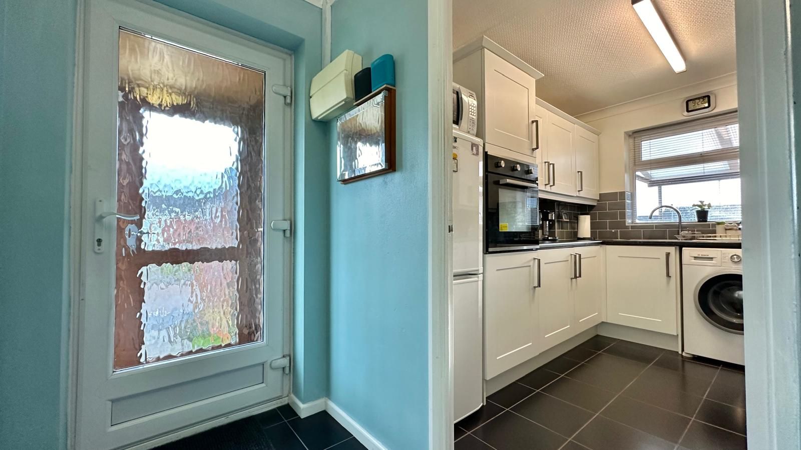 2 bedroom detached bungalow Sold in Coventry - Photograph 3.