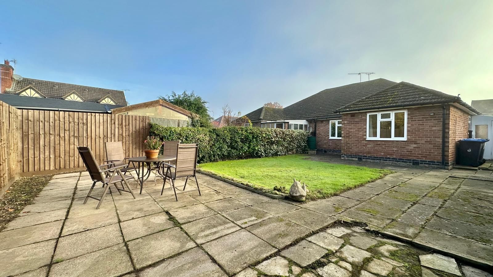 2 bedroom semi-detached bungalow Sold in Coventry - Photograph 14.