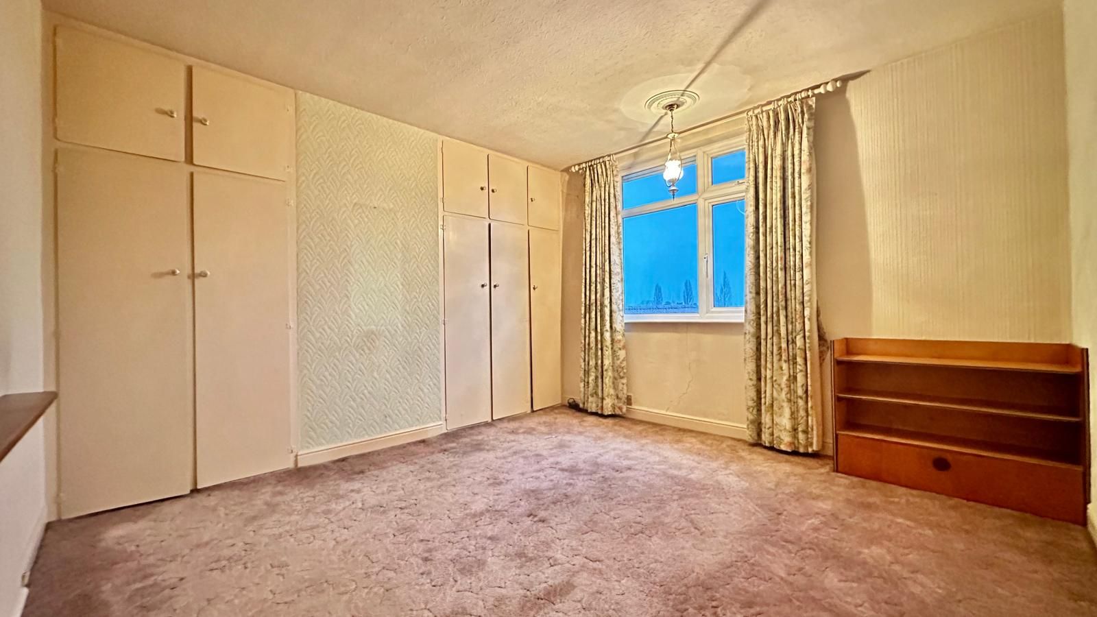 3 bedroom end terraced house Sale Agreed in Coventry - Photograph 11.