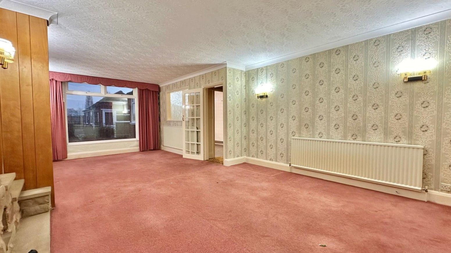 3 bedroom end terraced house Sale Agreed in Coventry - Photograph 5.