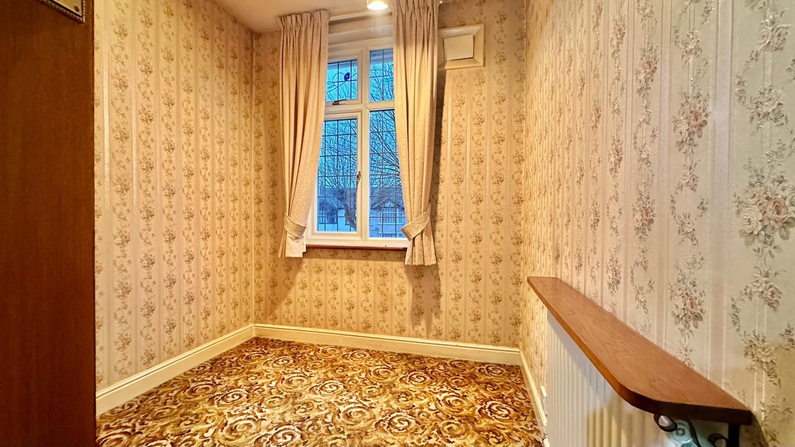 3 bedroom end terraced house Sale Agreed in Coventry - Photograph 13.