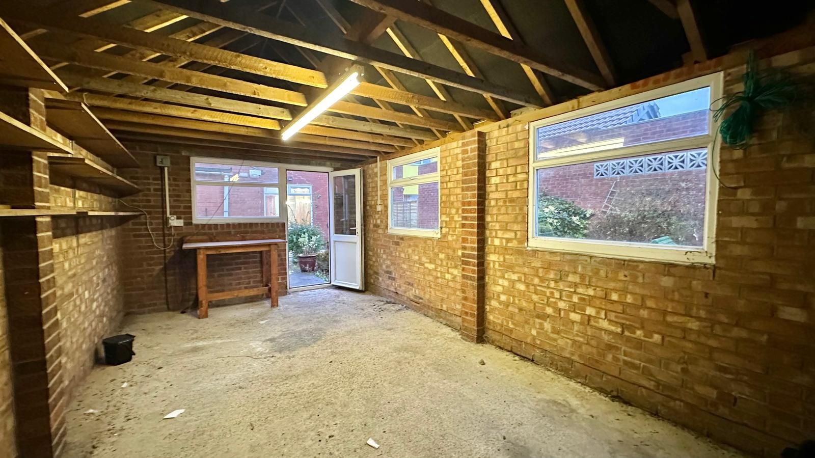 3 bedroom end terraced house Sale Agreed in Coventry - Photograph 18.