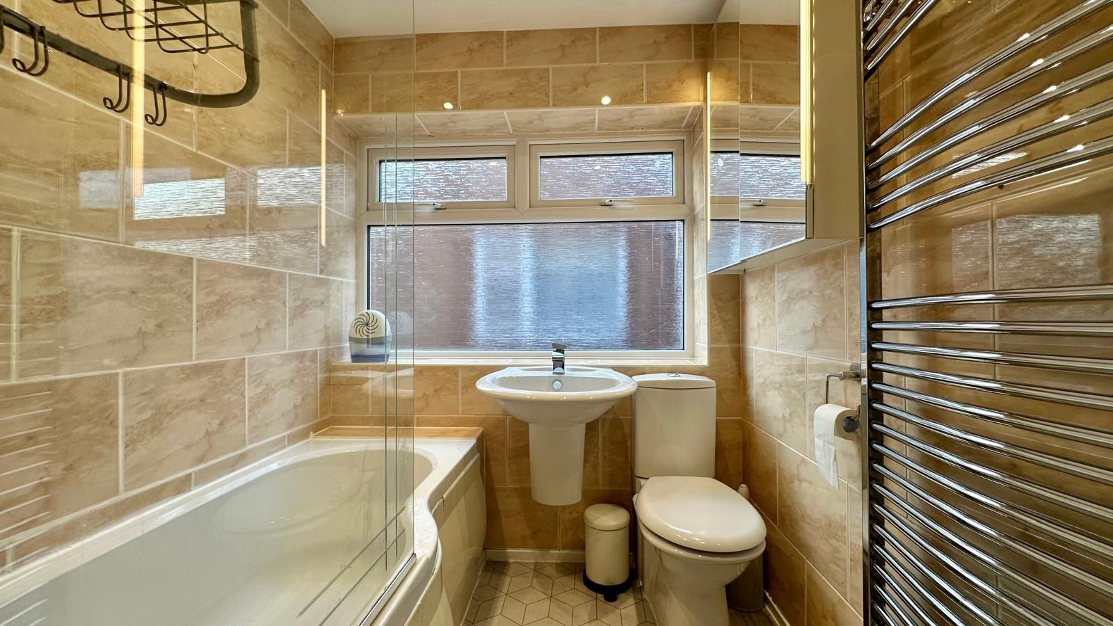 3 bedroom semi-detached house Sold in Coventry - Photograph 16.