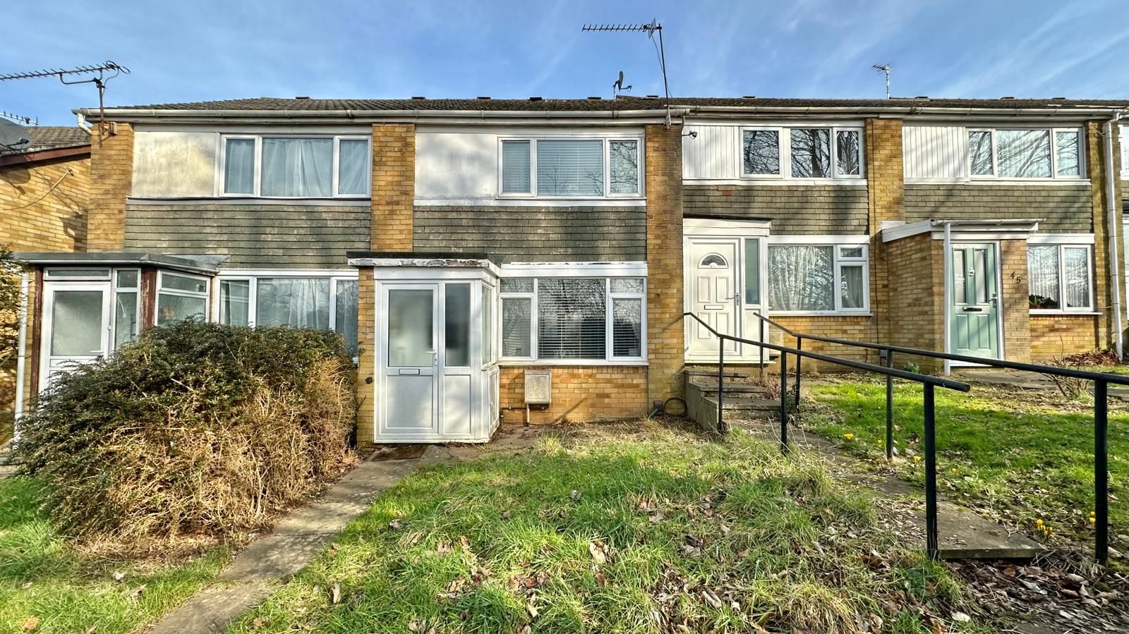 2 bedroom mid terraced house Sold in Rugby - Photograph 1.