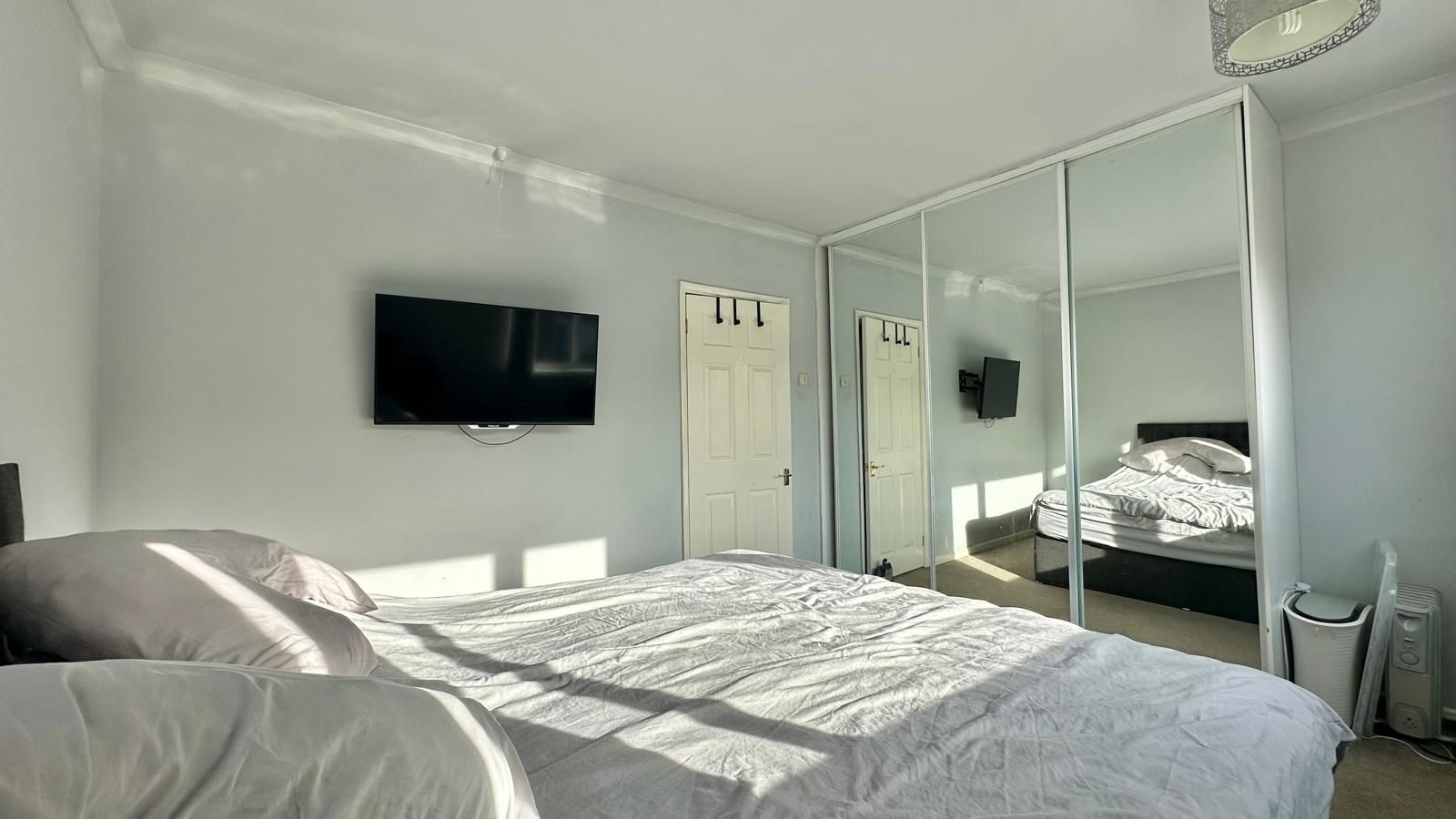 3 bedroom semi-detached house SSTC in Coventry - Photograph 10.