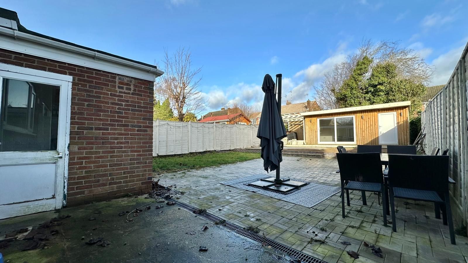 3 bedroom semi-detached house SSTC in Coventry - Photograph 16.