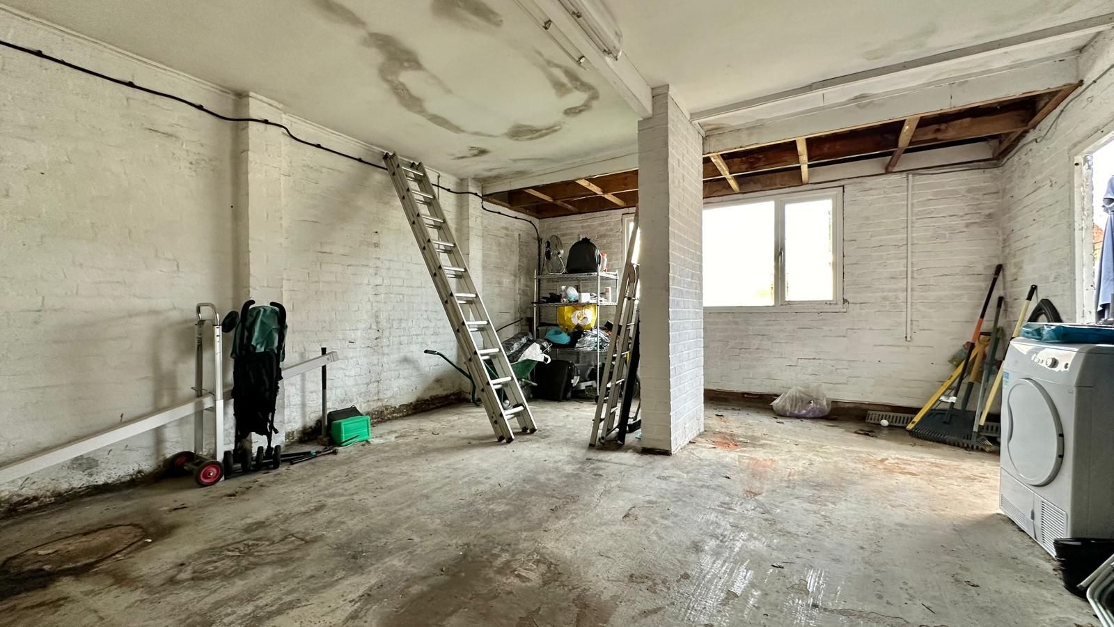 3 bedroom semi-detached house SSTC in Coventry - Photograph 21.