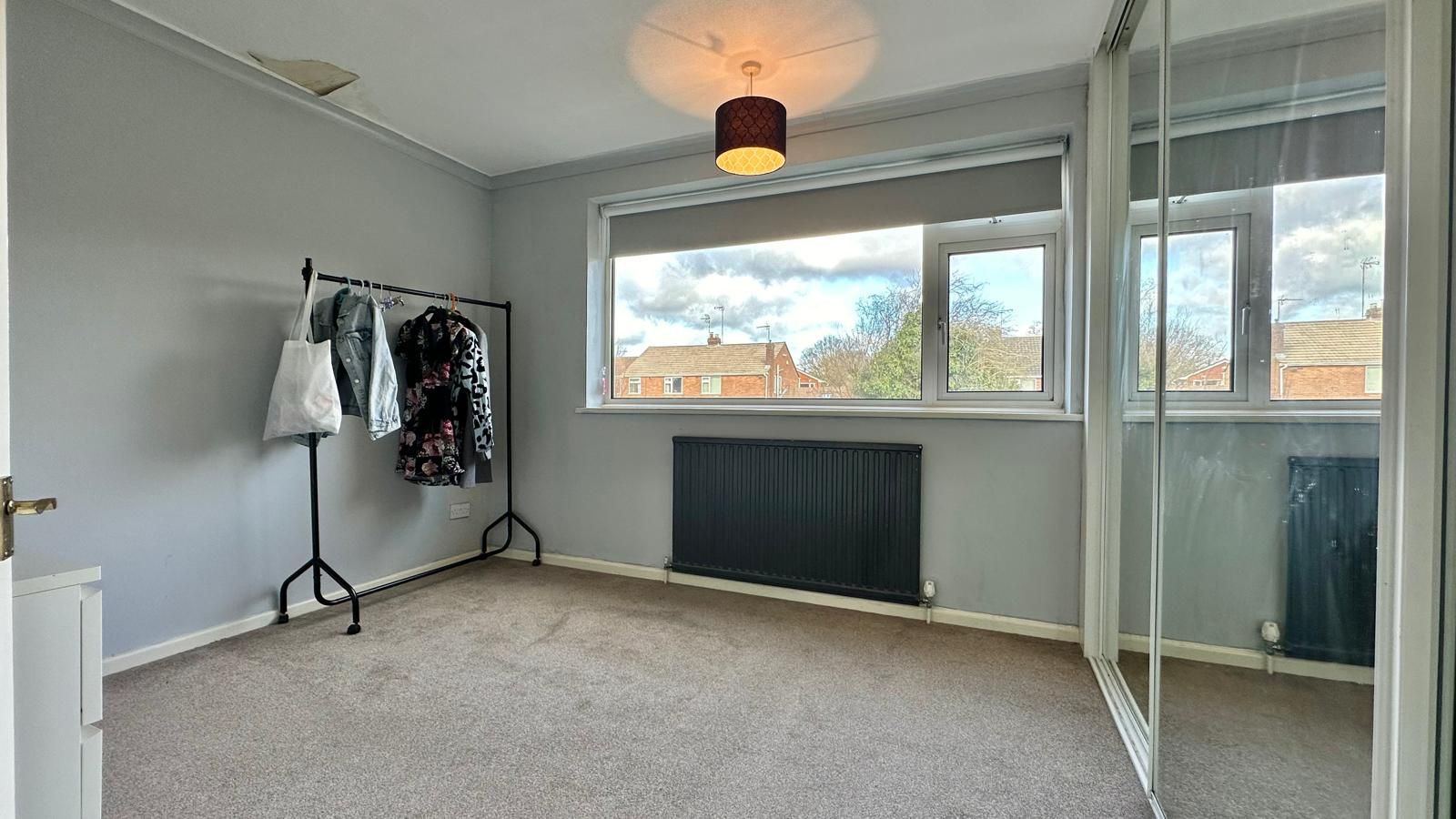 3 bedroom semi-detached house SSTC in Coventry - Photograph 11.