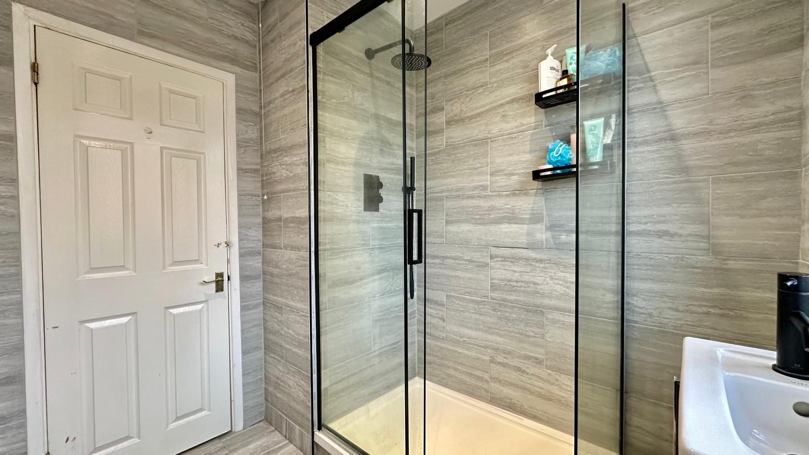 3 bedroom semi-detached house SSTC in Coventry - Photograph 14.