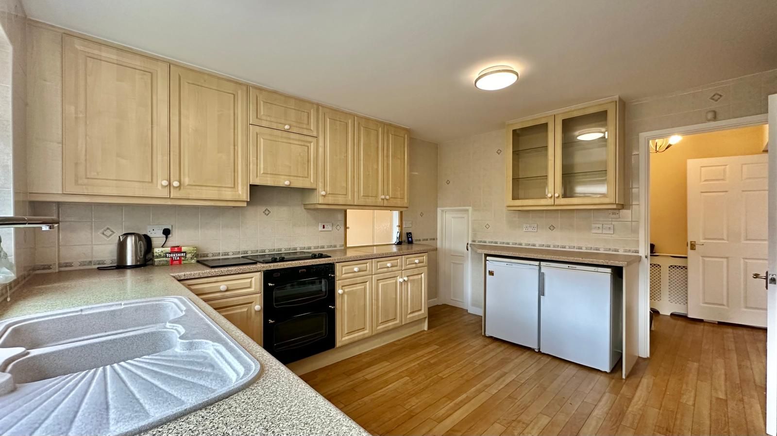 3 bedroom link detached house SSTC in Coventry - Photograph 3.