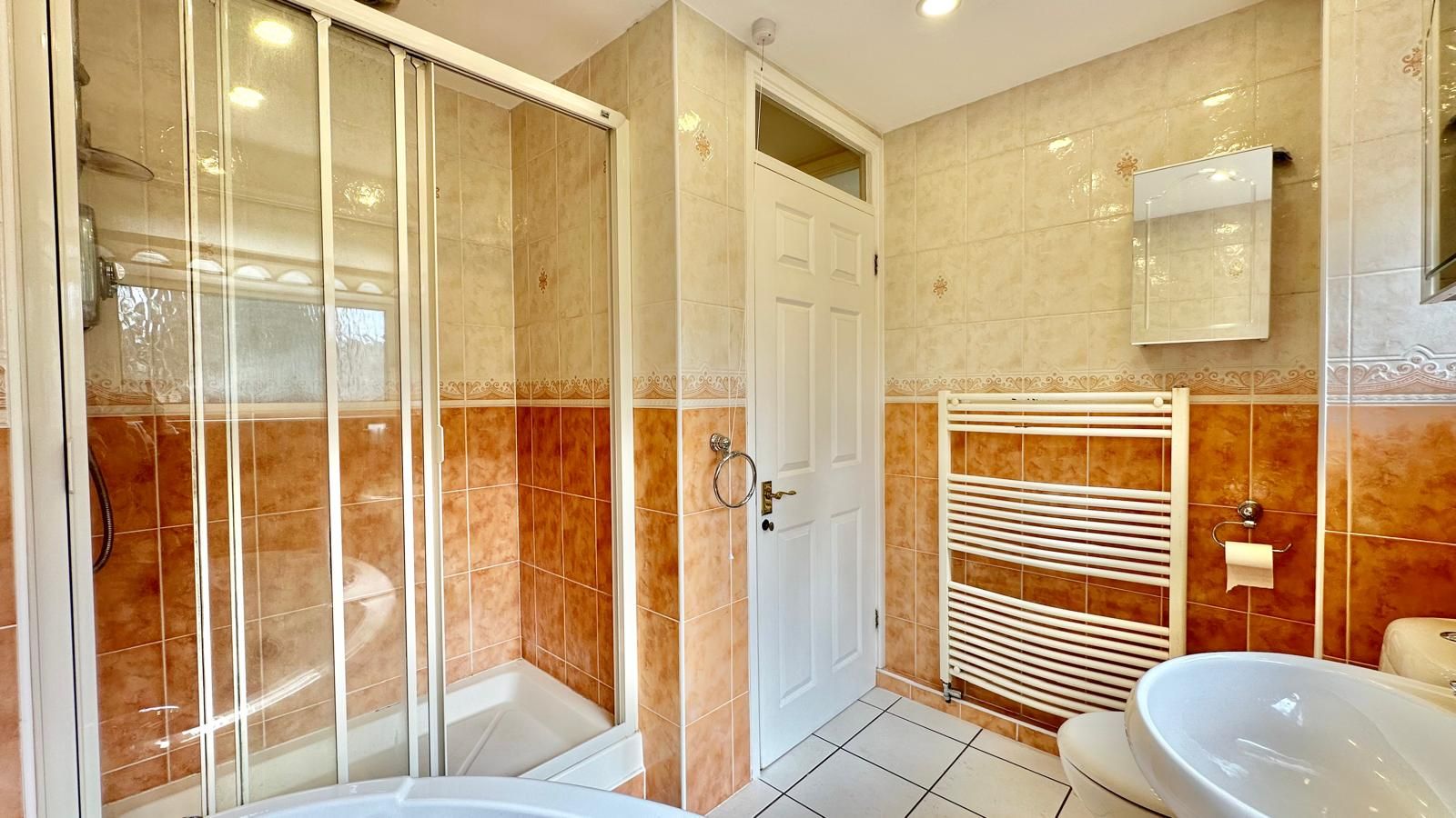 3 bedroom link detached house SSTC in Coventry - Photograph 10.