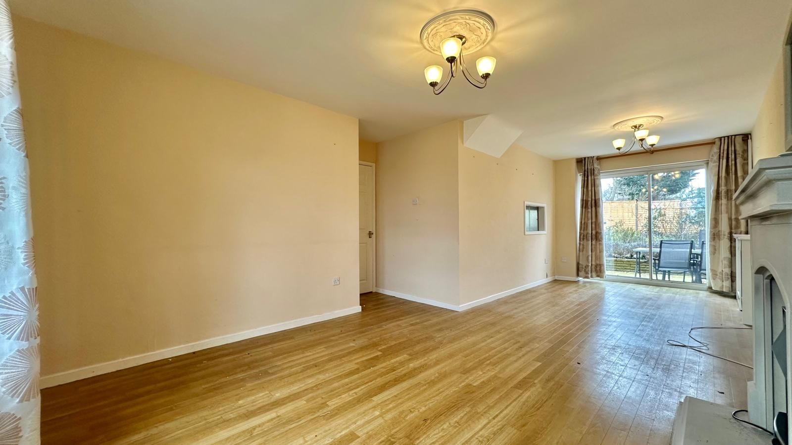 3 bedroom link detached house SSTC in Coventry - Photograph 4.